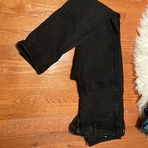Size 8 Black Hi-Rise Jeggings